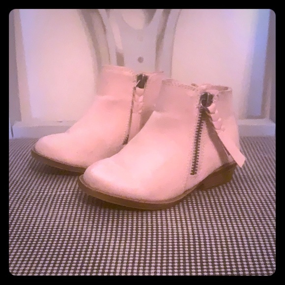 Dolcetta Pink booties - Picture 1 of 8